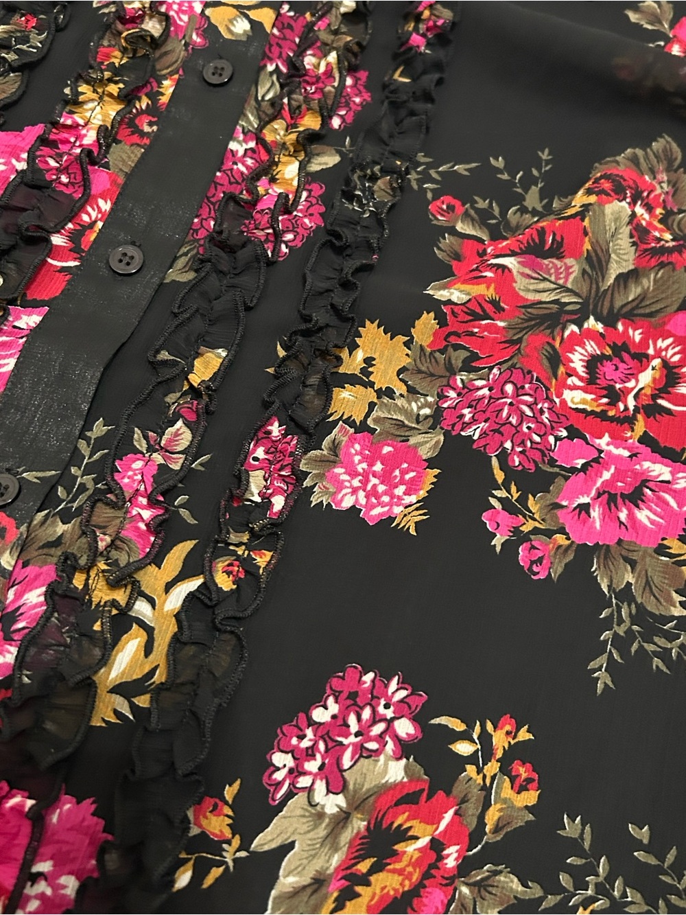 Koret Woman Plus Size 20W Black Floral Ruffle Button Front Blouse Top - Picture 6 of 10